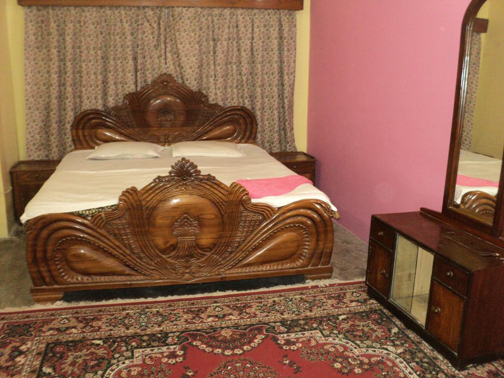 فندق Royal Paying Guest كولكاتا المظهر الخارجي الصورة