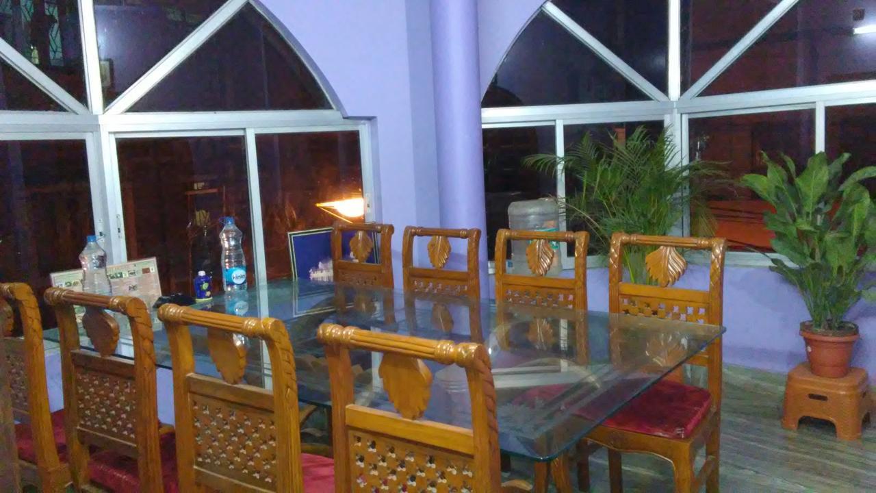 فندق Royal Paying Guest كولكاتا المظهر الخارجي الصورة